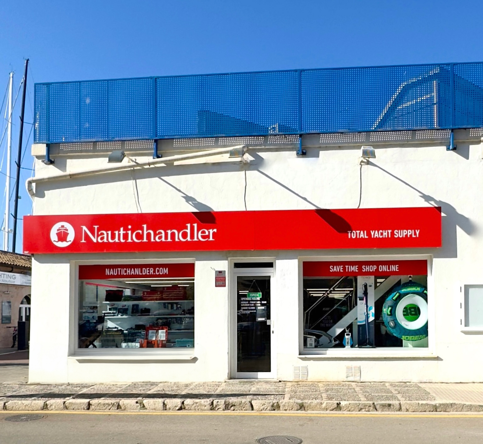 Nautichandler, productos, equipamiento, seguridad, electrónica, mantenimiento para barcos, 